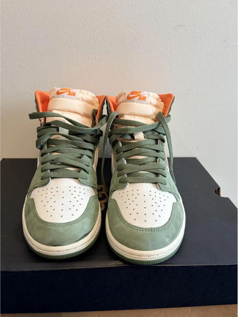Air Jordan 1 Retro High OG Craft Celadon Shoe (Size 11)